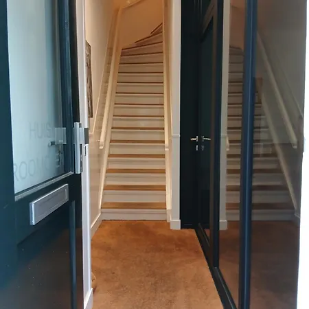 Roomolen アパート *